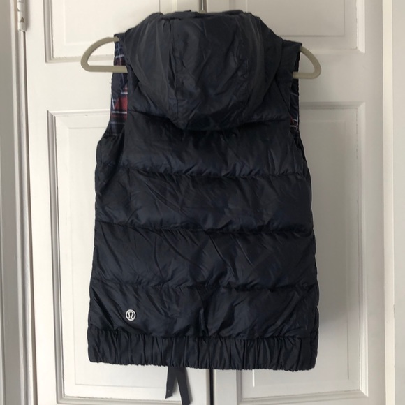 WORN ONCE Lululemon The Fluffiest Vest Reversible - Picture 2 of 5